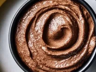 Chocolate Mousse with Avocado and Banana